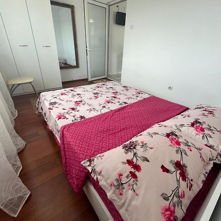 Concept Home Valcea Римніку-Вилча Екстер'єр фото