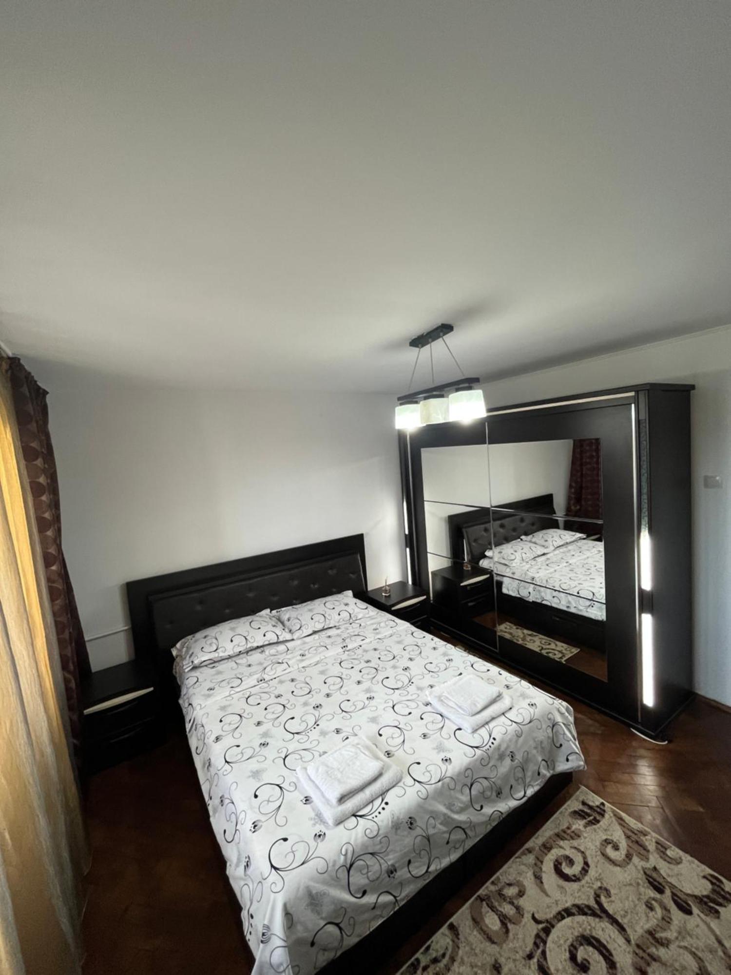 Concept Home Valcea Римніку-Вилча Екстер'єр фото
